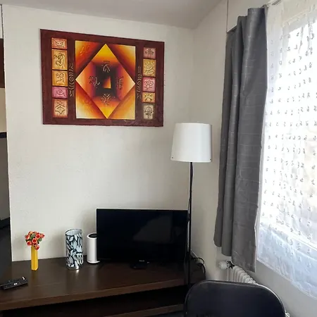 Apartment Charmante, Gemuetliche In Toplage An Der Aare & Altstadt In Gehdistanz Bern